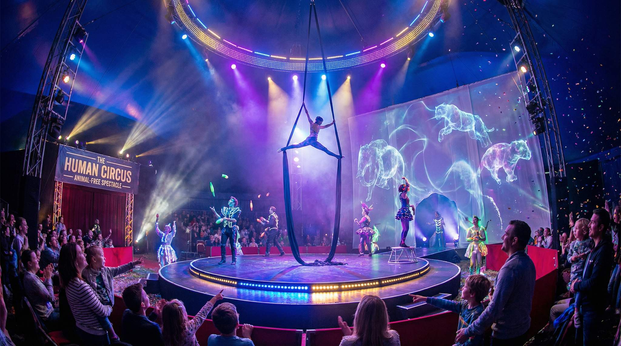 Showcase: Family Circus Without Animals