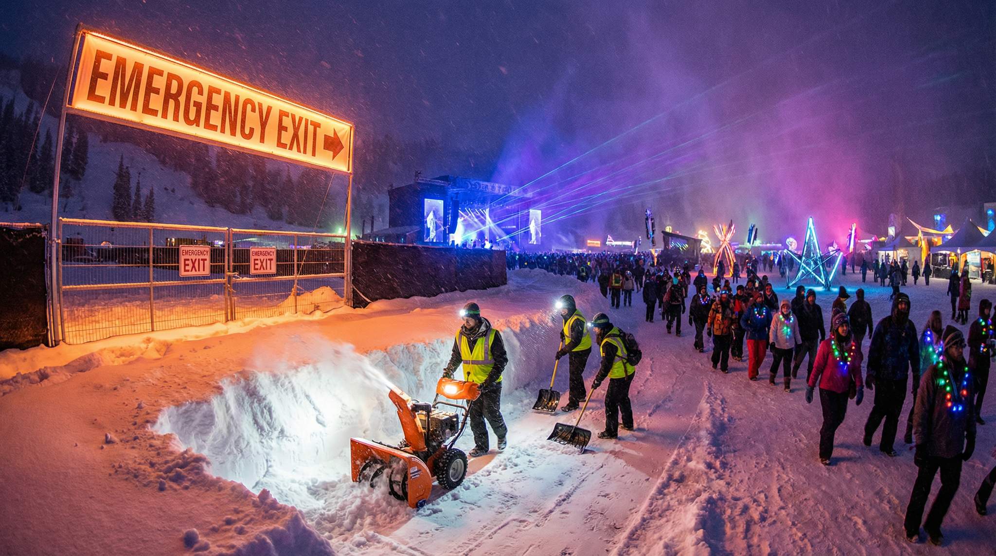 Emergency Egress Through Snowbanks: Keeping Winter Festival Exits Clear and Safe