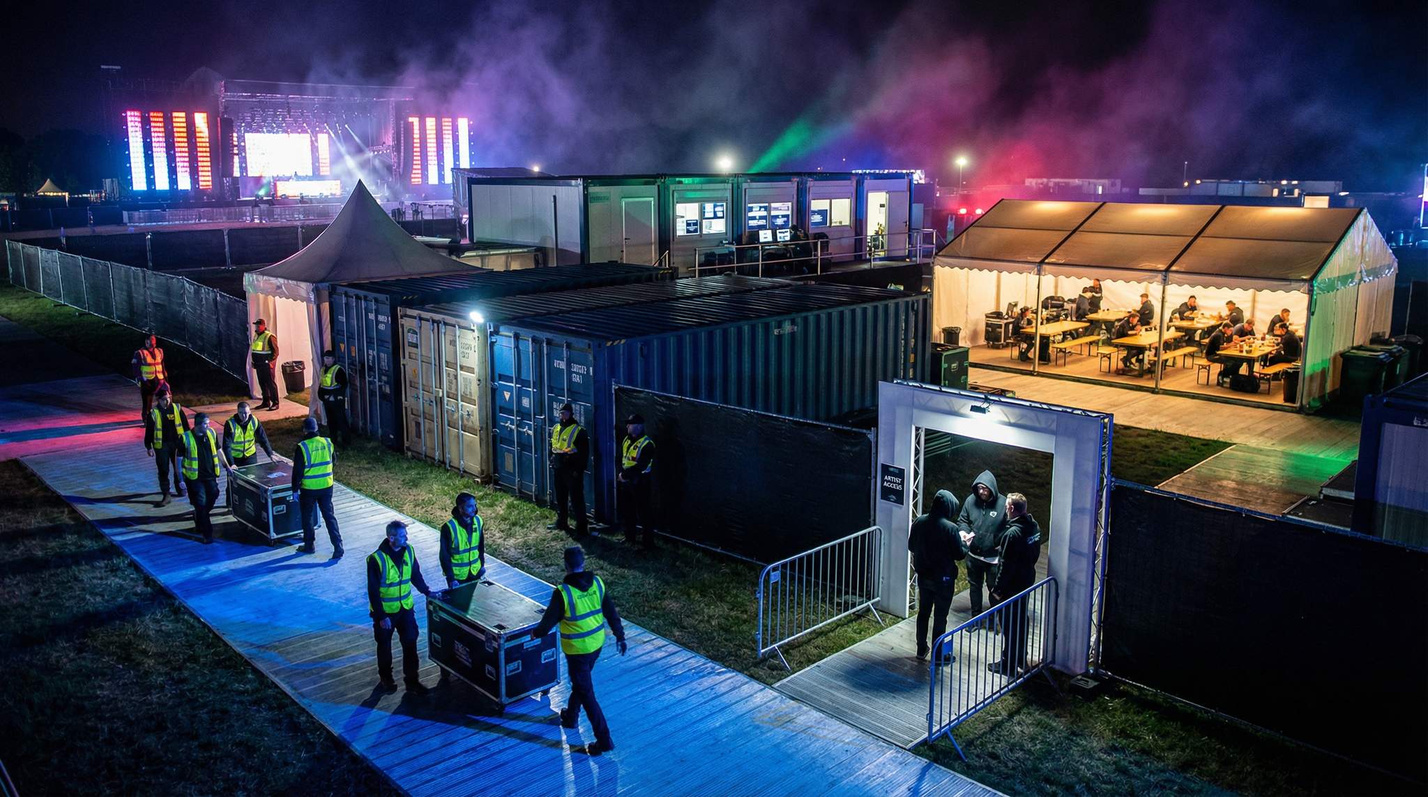 Back-of-House That Doesn&rsquo;t Break: Designing a Festival Backstage That Runs Smoothly