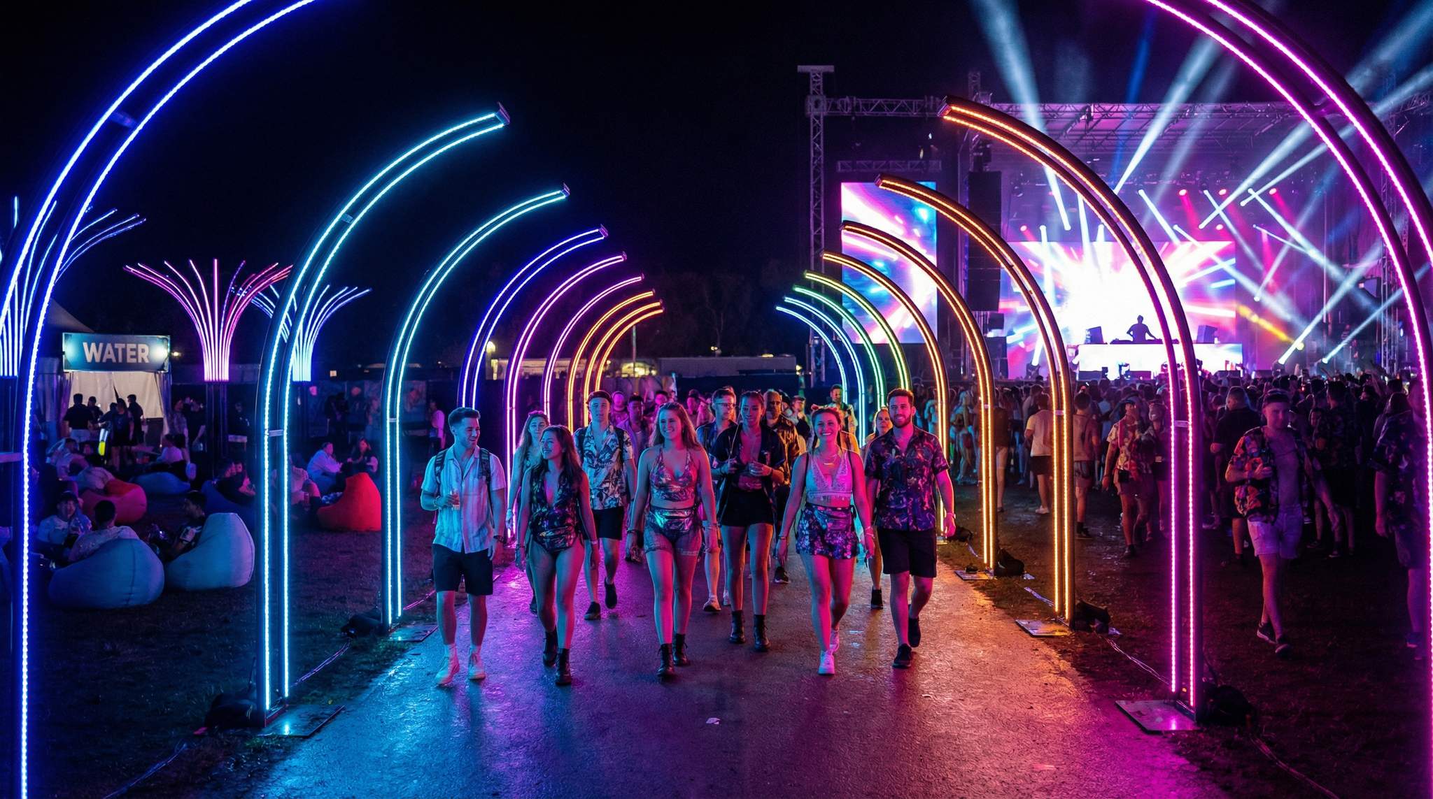 Designing the Festival Dancefloor Journey