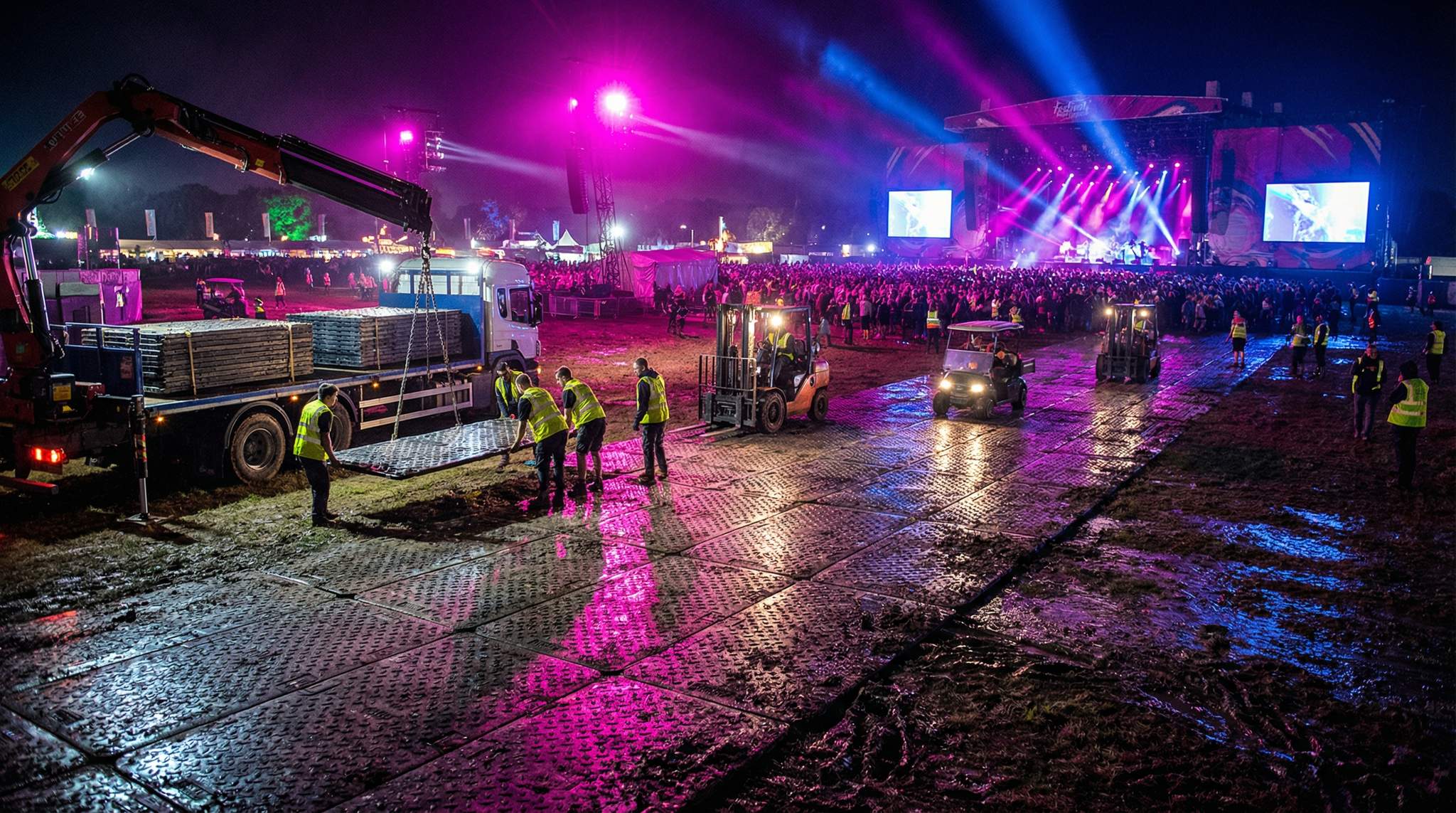 Festival Ground Protection and Temporary Flooring: Preventing Mud, Dust, and Damage