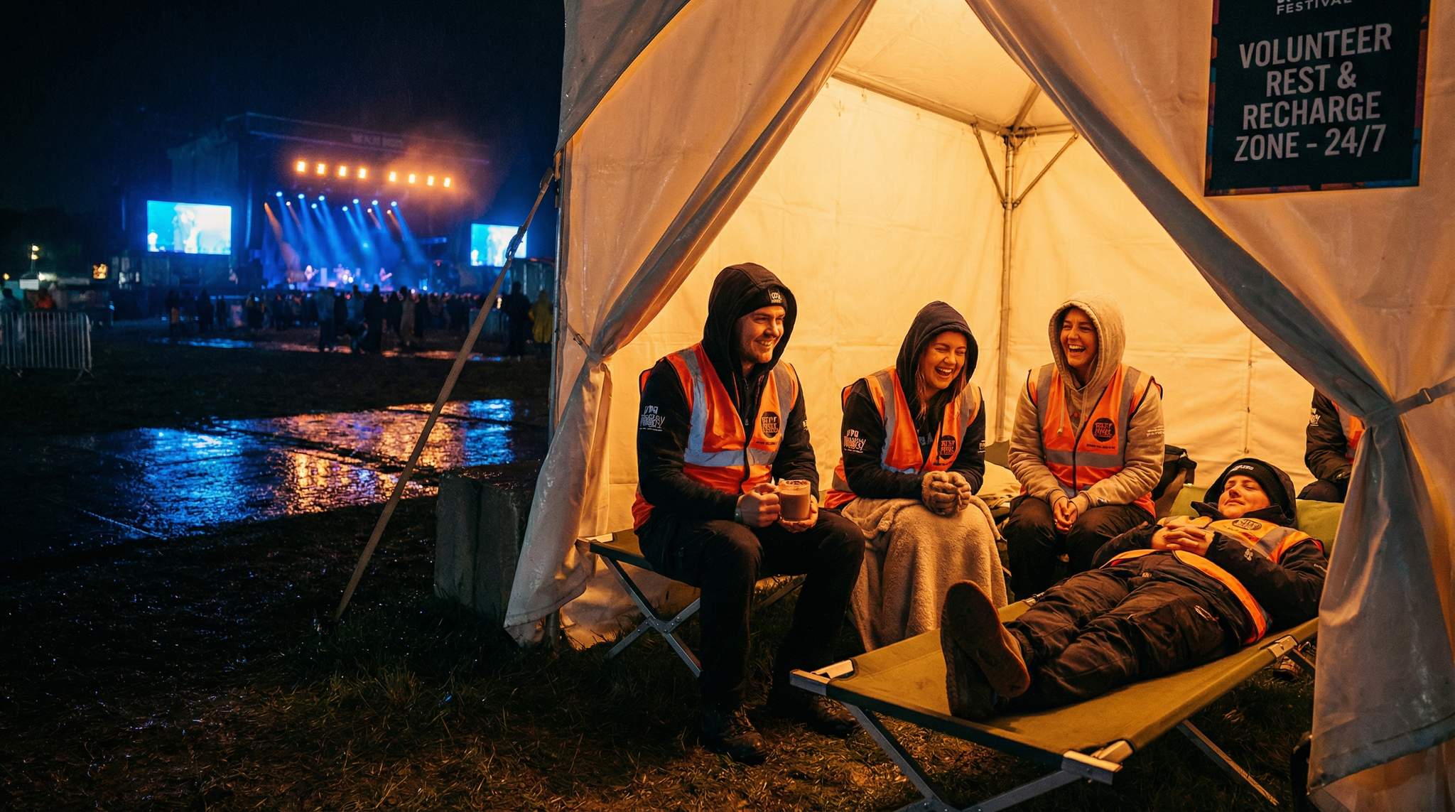Festival Volunteer Programs That Don&rsquo;t Break Night Shifts