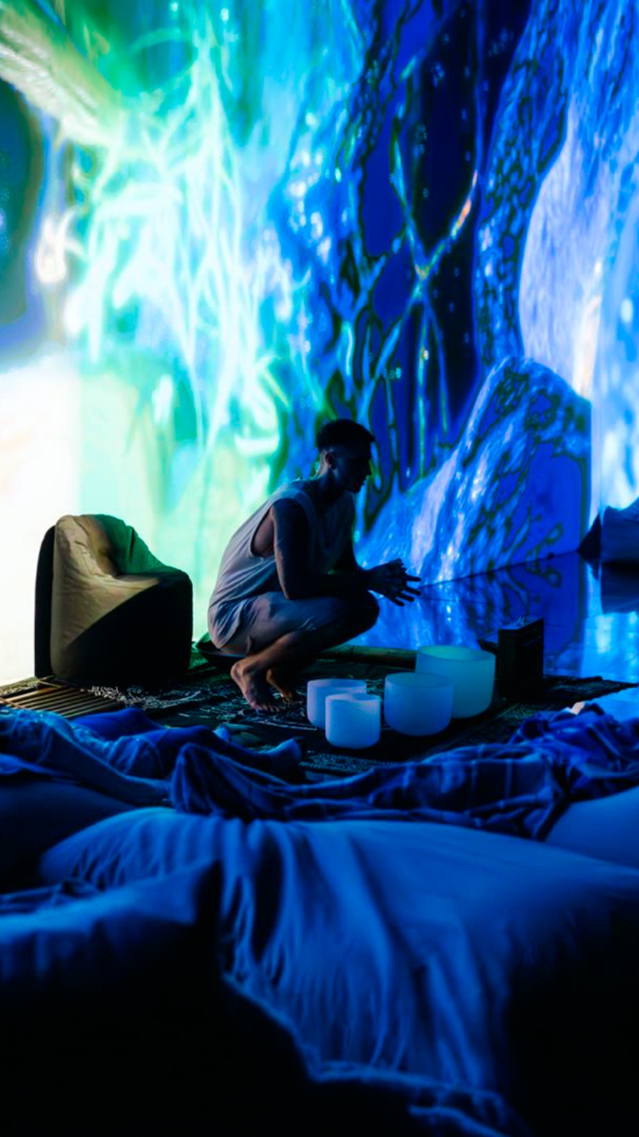 BREATHWORK + SOUNDHEALING