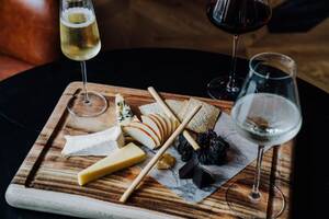 [TEST] Uncorked Evenings: Food & Wine Pairings Masterclass photo