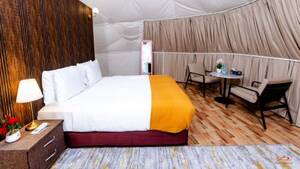 Dome Tent &ndash; Sunset View at Bait Al Nujoum, Abu Dhabi (Half Board | Shared Transfers & Activities)