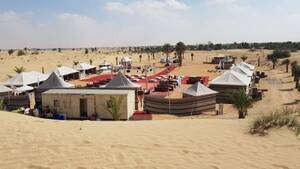 Luxury Caravan Safari and Dinner by Land Cruiser Classic Private
