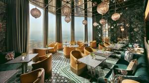 Premium Lunch 3 courses set menu with selected House beverages