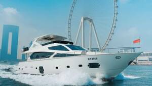 Dubai Marina Morning Yacht Tour with Breakfast - 2 Hours