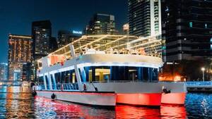 Dubai Marina Dinner Cruise with Live Music - 90 Mins