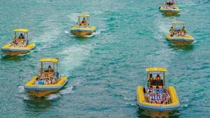 The Yellow Boats 60 Minute Dubai Marina Cruise &ndash; Ain Dubai & JBR - Kids Go Free Summer Offer