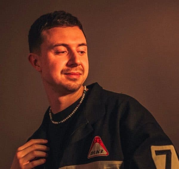 Tommy Farrow Channels Deep Emotions on His Purified Records Debut